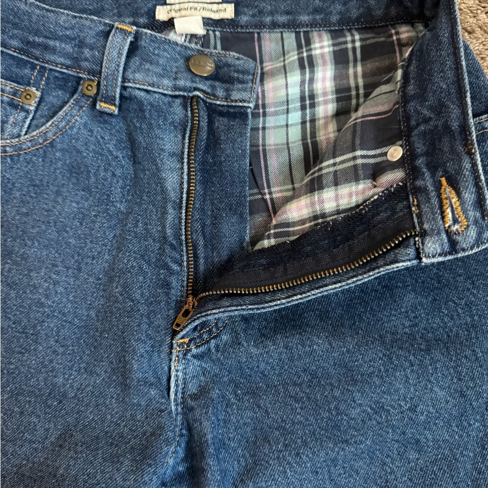 L.L. Bean Original Fit/Relaxed Blue Washed Women's Jeans Size 4 Regular - Picture 3 of 9